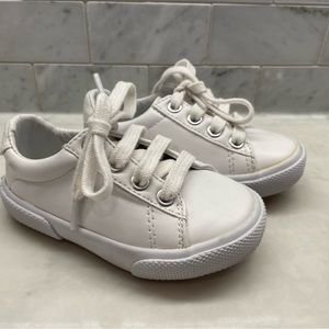 Janie and Jack White Toddler Sneakers, size 6 - like new condition